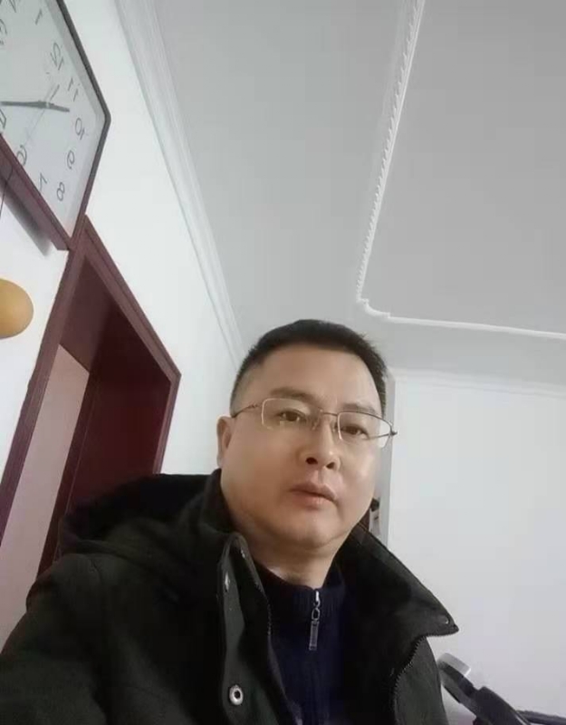 想牵你的手的第一张照片--烟台相亲服务中心