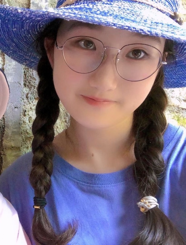 渴望爱情的第二张照片--烟台相亲服务中心