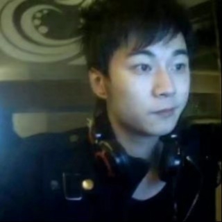 深夜人的第一张照片--烟台相亲服务中心