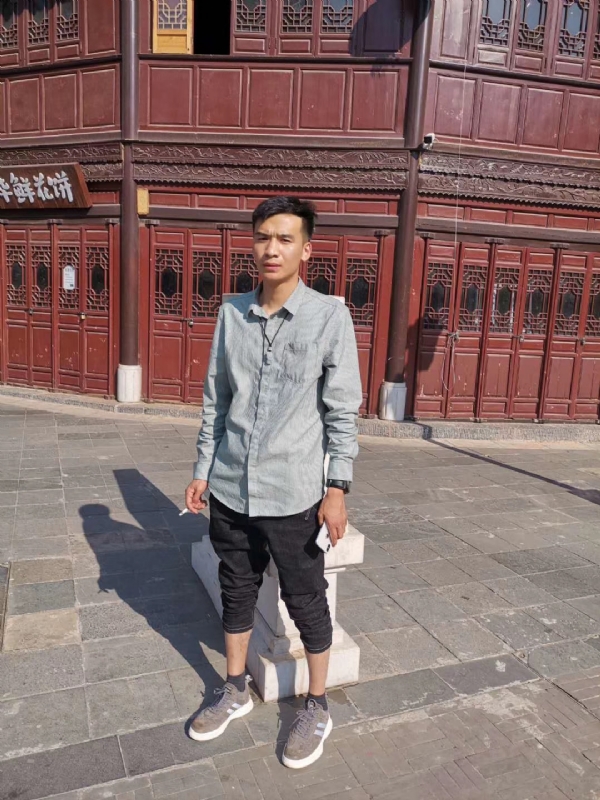 刘方的第一张照片--烟台相亲服务中心