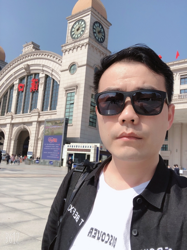 楚河畔的第一张照片--烟台相亲服务中心