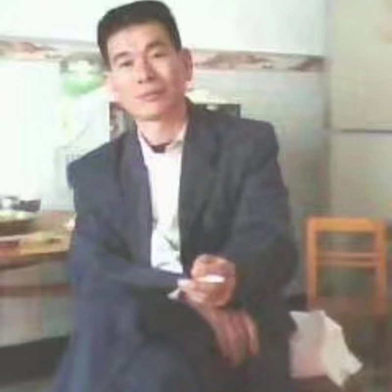 阳光照耀的第一张照片--烟台相亲服务中心