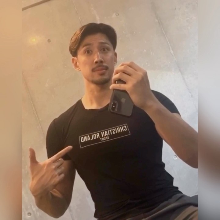 迎风而上的第一张照片--烟台相亲服务中心