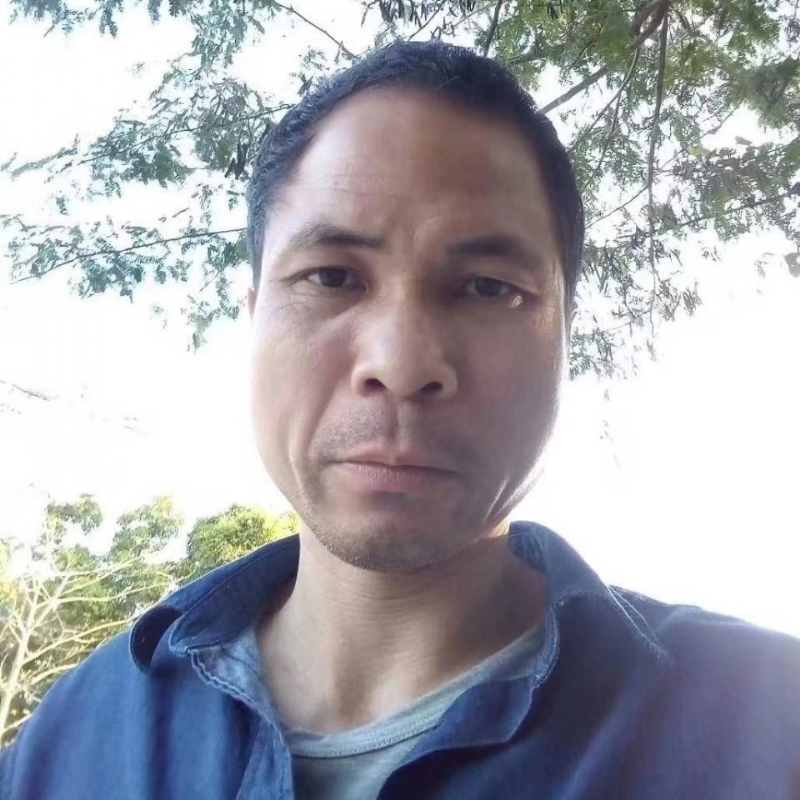 老钟的第一张照片--烟台相亲服务中心