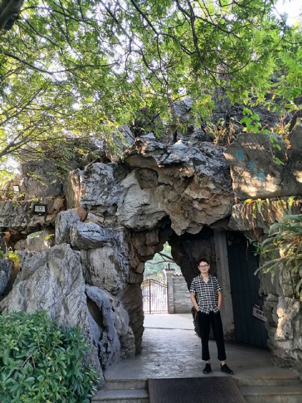 萍水相逢晏的第二张照片--烟台相亲服务中心