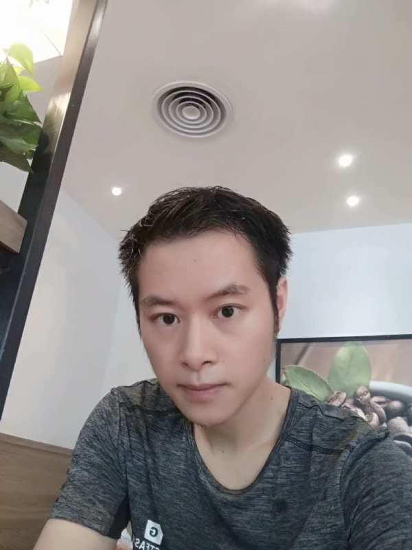 期待缘分的第一张照片--烟台相亲服务中心