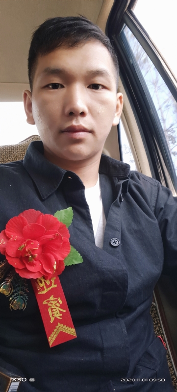 可爱的小猪的第一张照片--烟台相亲服务中心