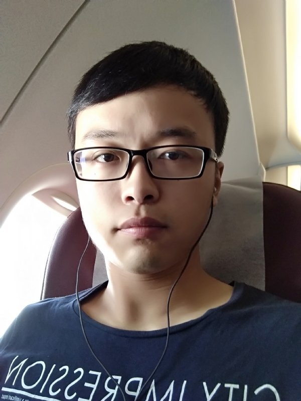 在水一方的第一张照片--烟台相亲服务中心