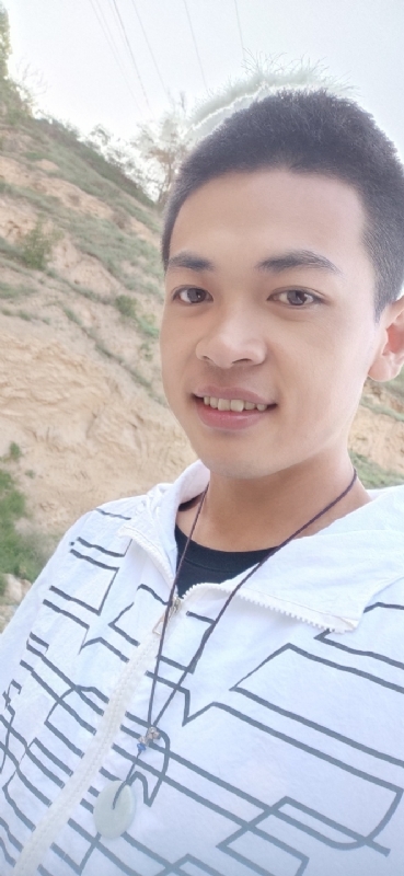 小辉的第一张照片--烟台相亲服务中心