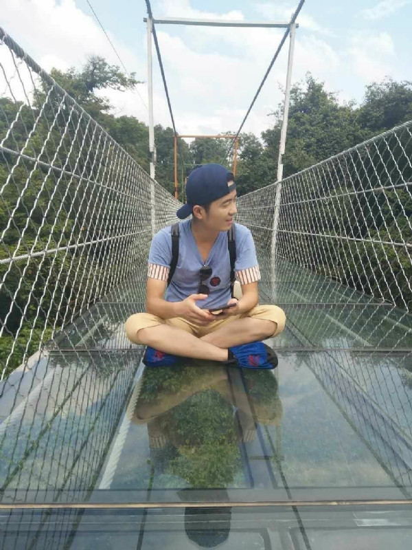 李青的第一张照片--烟台相亲服务中心