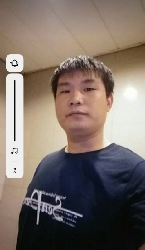 等着幸福来敲门的第一张照片--烟台相亲服务中心