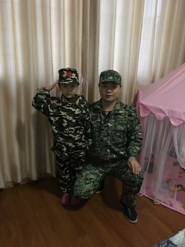 俗人的第一张照片--烟台相亲服务中心