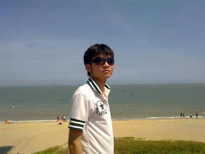 阿俊的第一张照片--烟台相亲服务中心