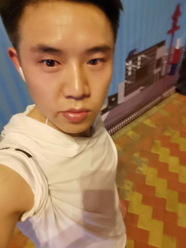 小雷的第三张照片--烟台相亲服务中心