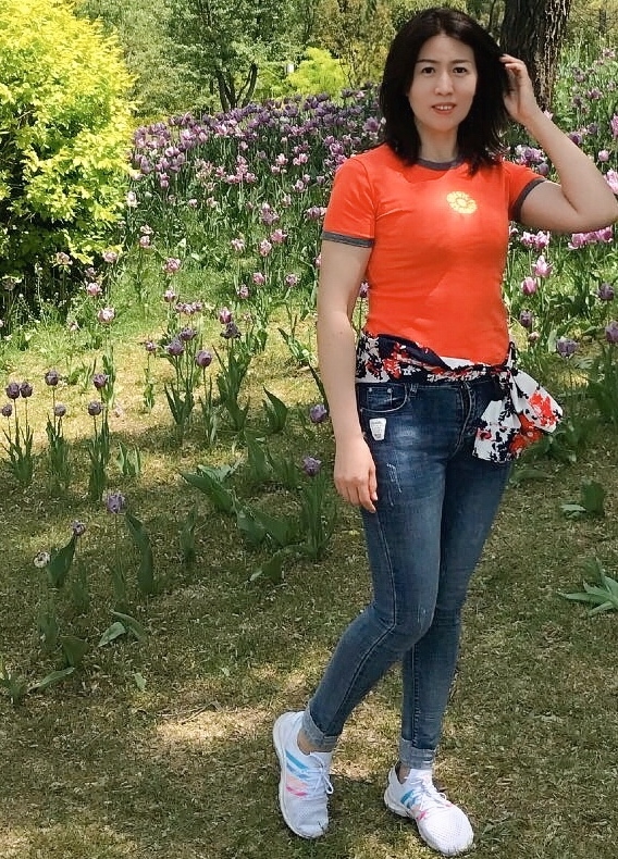 华的第一张照片--烟台相亲服务中心