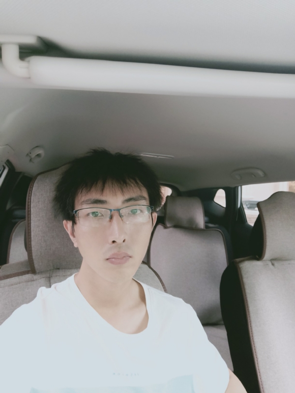 阳光大男孩的第一张照片--烟台相亲服务中心