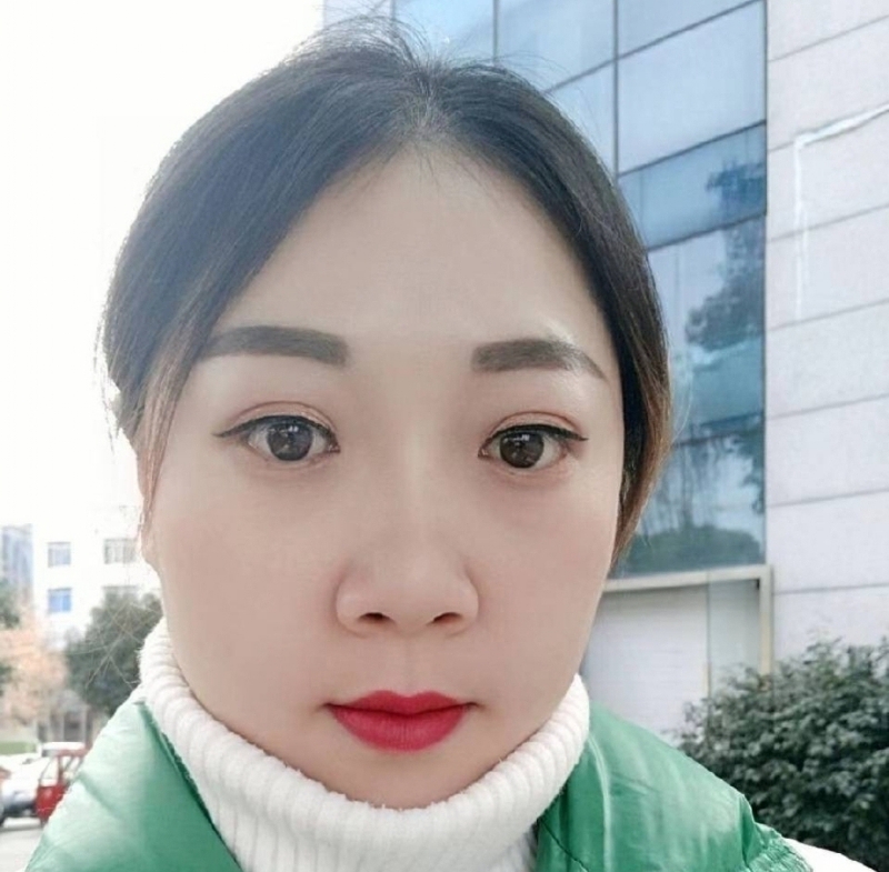 袁芳的第一张照片--烟台相亲服务中心