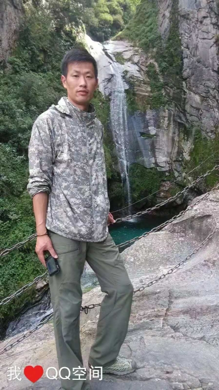 陌颜的第一张照片--烟台相亲服务中心