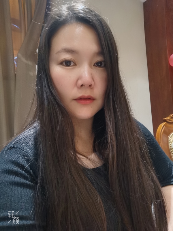 哦呼的第一张照片--烟台相亲服务中心