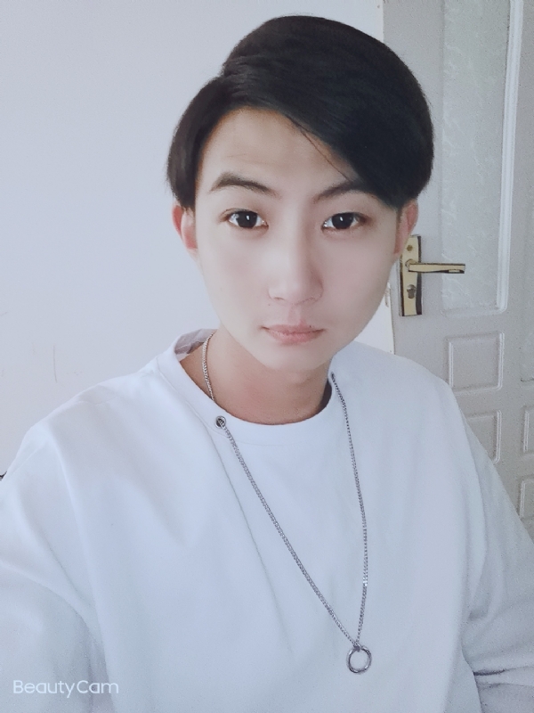 漠然的第五张照片--烟台相亲服务中心