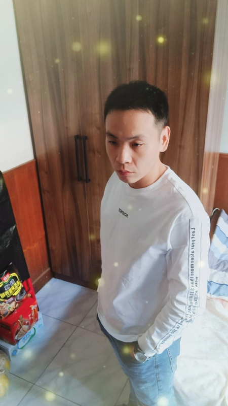 没有蜡笔的小航的第三张照片--烟台相亲服务中心