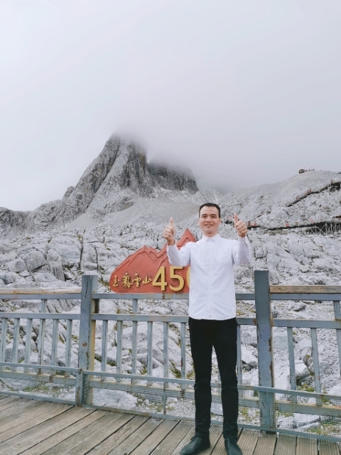 灰太狼的第一张照片--烟台相亲服务中心