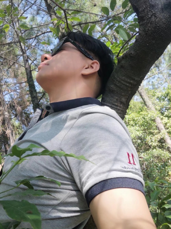 新丁的第一张照片--烟台相亲服务中心