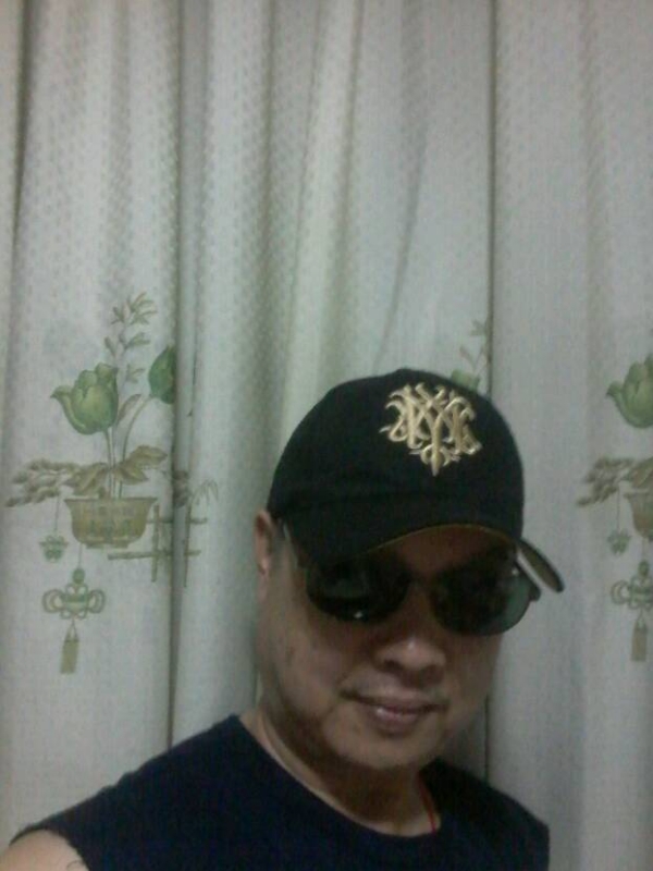 时尚厨男的第一张照片--烟台相亲服务中心