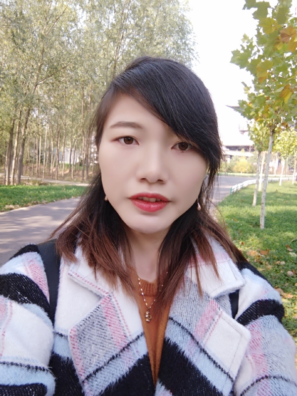 hely的第一张照片--烟台相亲服务中心