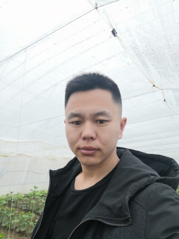 宇成的第一张照片--烟台相亲服务中心