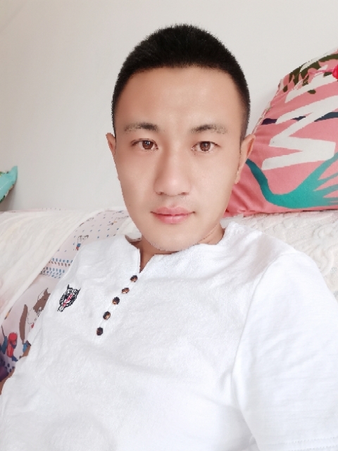 海阔天空的第一张照片--烟台相亲服务中心