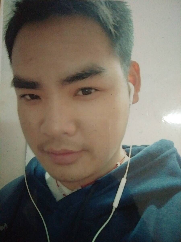 渴望爱的第一张照片--烟台相亲服务中心