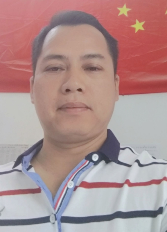 隆哥的第四张照片--烟台相亲服务中心