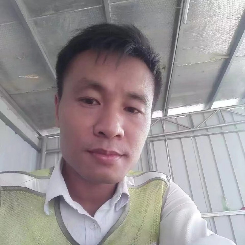 小马哥的第一张照片--烟台相亲服务中心