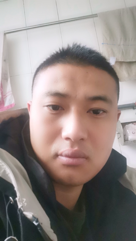 烟花再美不过瞬间的第一张照片--烟台相亲服务中心