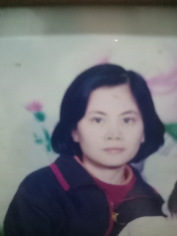 子佳的第四张照片--烟台相亲服务中心