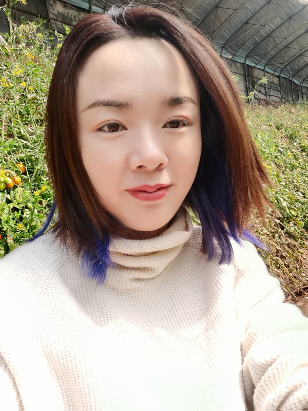 欣欣向荣的第一张照片--烟台相亲服务中心