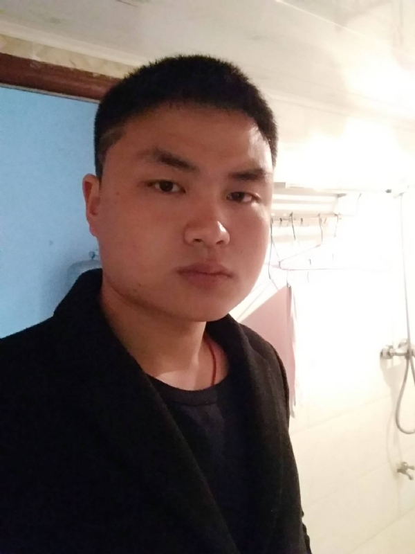 康康一下的第一张照片--烟台相亲服务中心