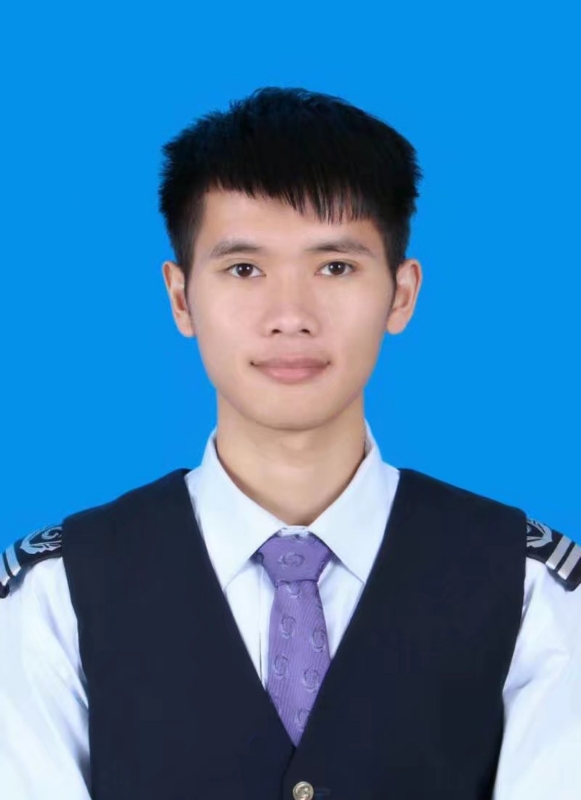 一头奔跑的熊的第一张照片--烟台相亲服务中心