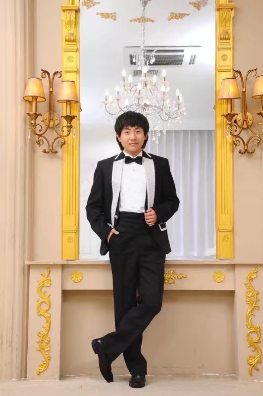 那家伙的第一张照片--烟台相亲服务中心