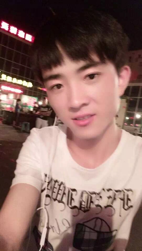 小先生的第一张照片--烟台相亲服务中心