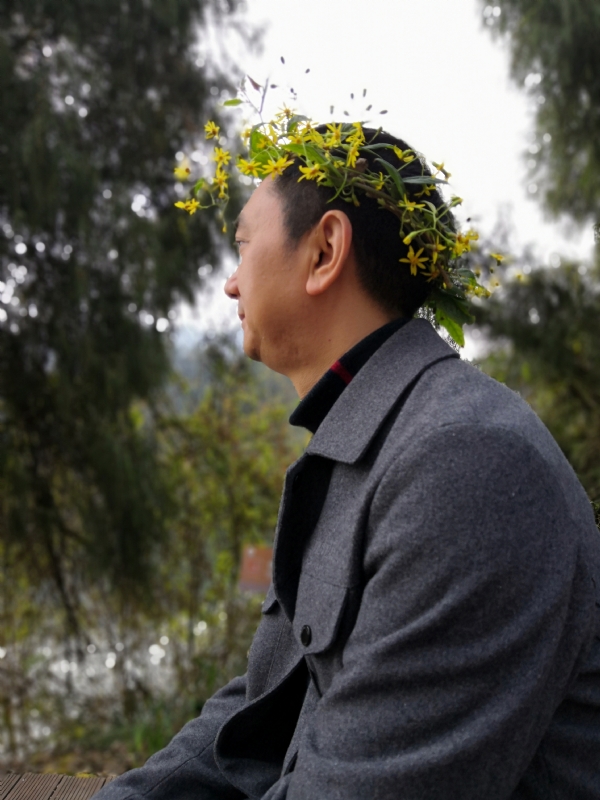 小白杨的第一张照片--烟台相亲服务中心