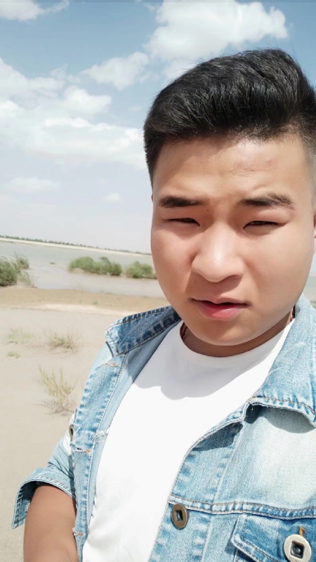 王强的第一张照片--烟台相亲服务中心