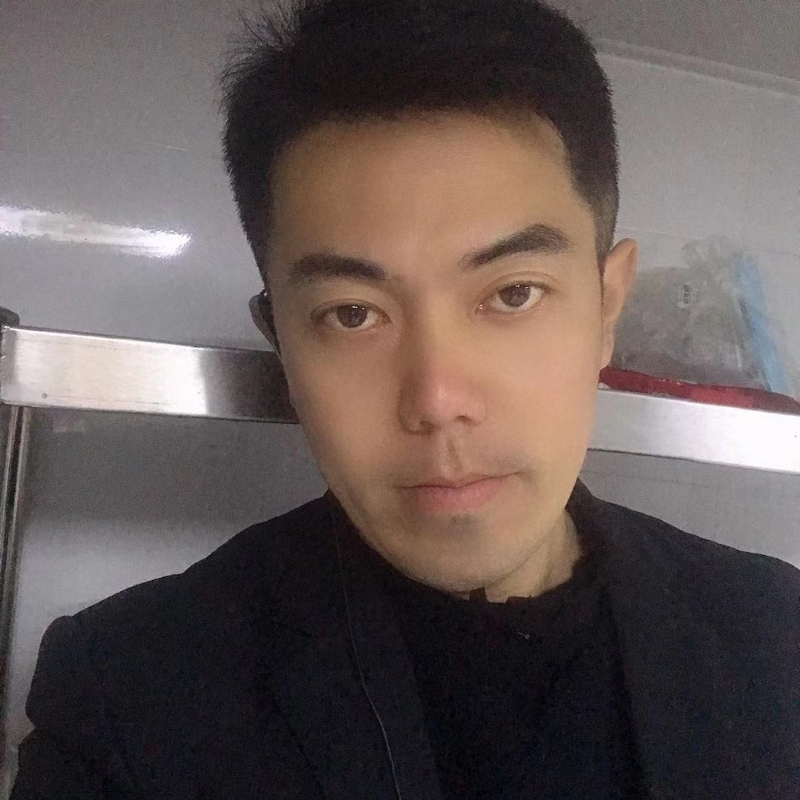 李龙的第二张照片--烟台相亲服务中心