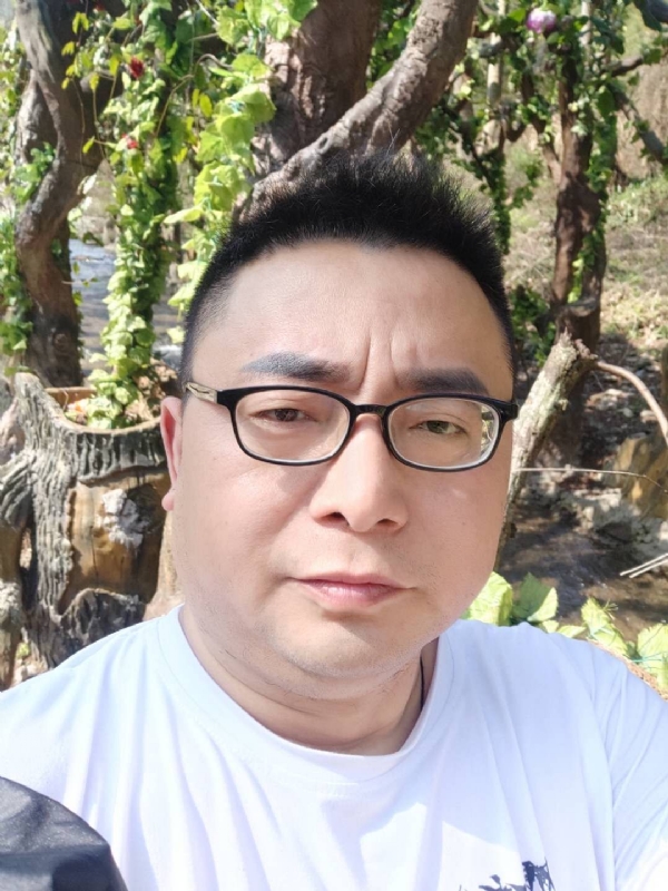 妙手仁心的第一张照片--烟台相亲服务中心