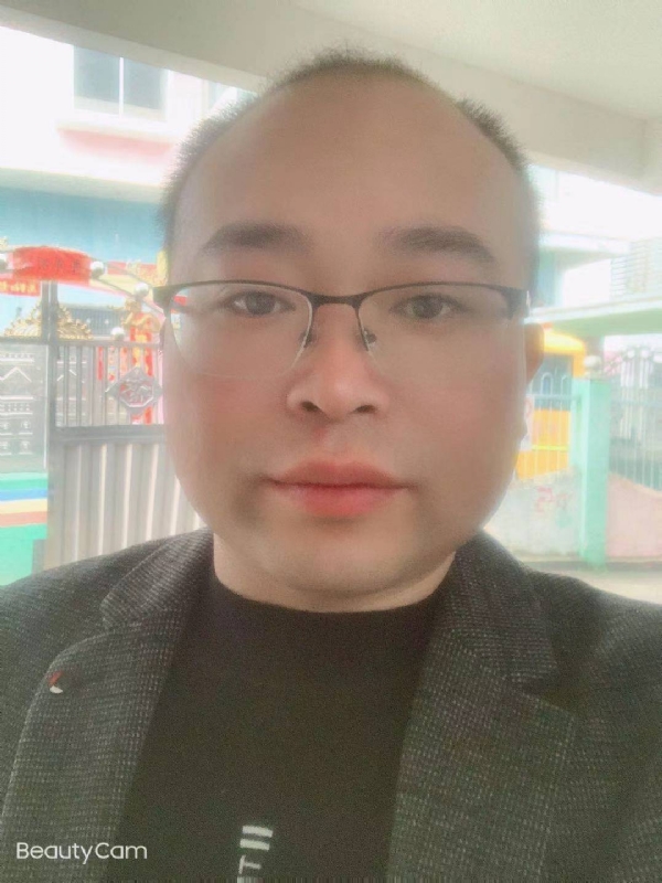 海阔凭鱼跃的第一张照片--烟台相亲服务中心