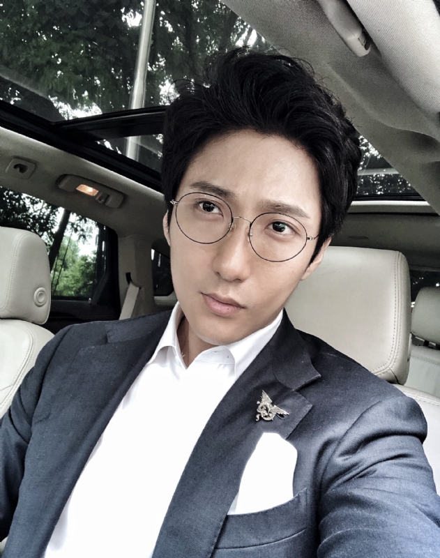 雲天的第一张照片--烟台相亲服务中心