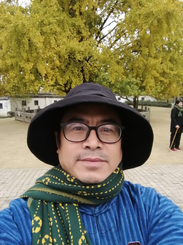 自由人的第一张照片--烟台相亲服务中心