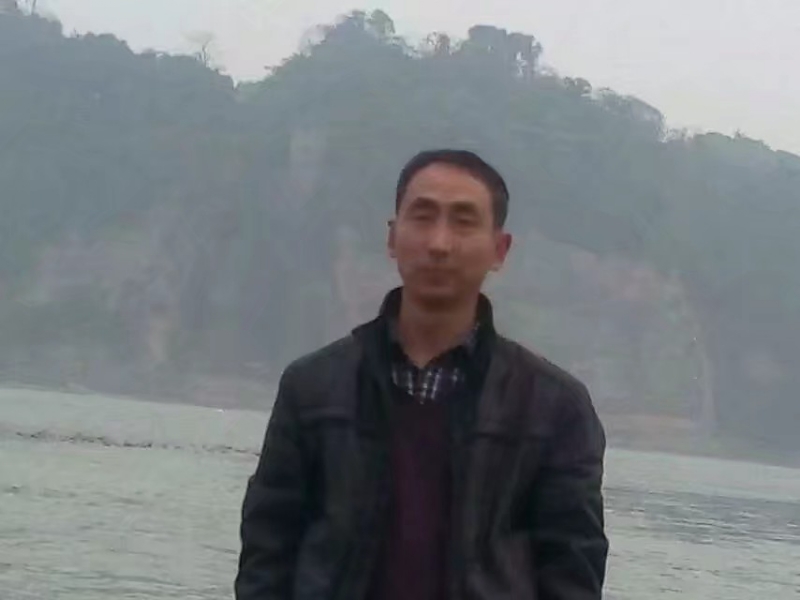 玉树临疯的第二张照片--烟台相亲服务中心