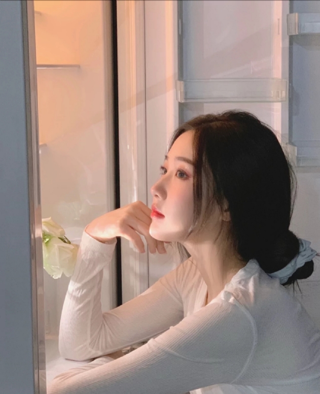 風吹過臉頰的第一张照片--烟台相亲服务中心